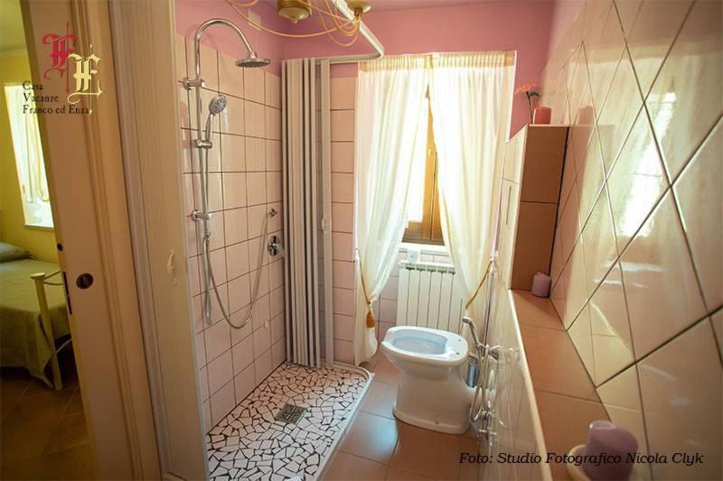 Casa Vacanze - Franco Ed Enza Bed and Breakfast San Gregorio Magno Exteriör bild